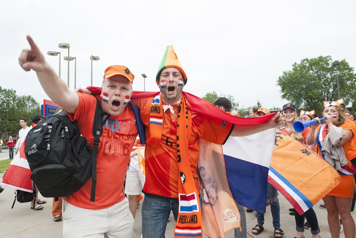 world-cup-fans-477262304_master.jpg